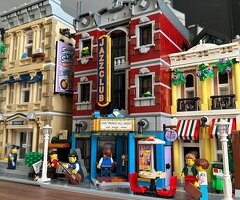 LEGO - 4 Sets: Politiebureau, Hotel, JazzClub & Square
