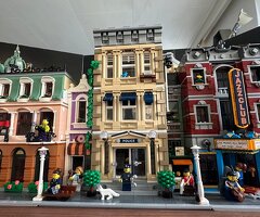LEGO - 4 Sets: Politiebureau, Hotel, JazzClub & Square