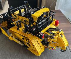 LEGO Technic Cat D11 Bulldozer met App-besturing - 42131